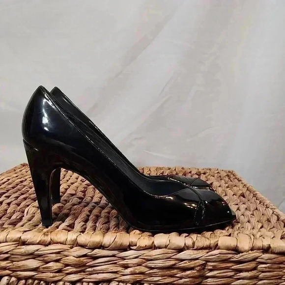 Stuart Weitzman Patent Leather Peep Toe Heels - Picture 1 of 14